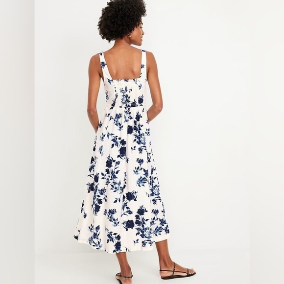 NWT Old Navy Blue Floral Fit & Flare Linen Dress Size M - Picture 3 of 9